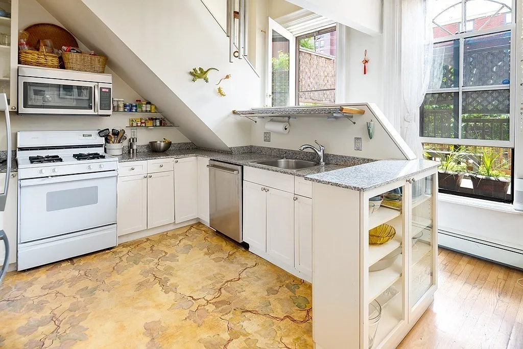 1 bed, 1.0 bath, 900 sqft, $4,800 — Photo 3