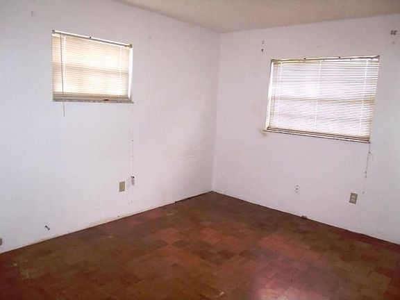 4th image of 5102 Polaris St