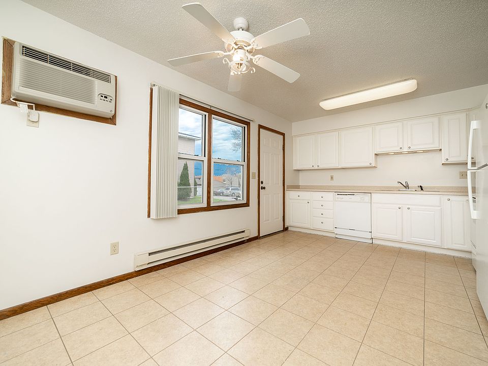 Oak Street Townhomes 417 15th Ave SE Saint Cloud MN Zillow