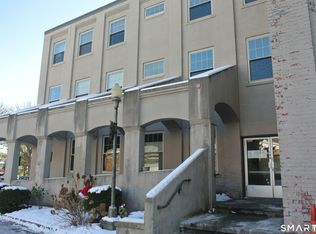 Centre Walk, Milford, CT 06460