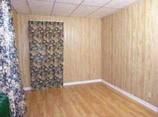 524 N County St #AT, Waukegan, IL 60085
