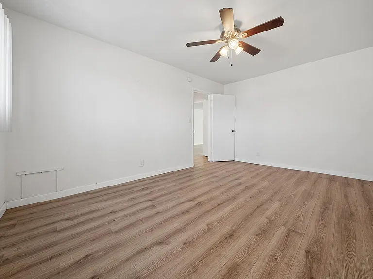 16900 Parthenia St #8625 — Photo 33