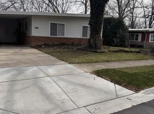 445 Tomahawk St, Park Forest, IL 60466