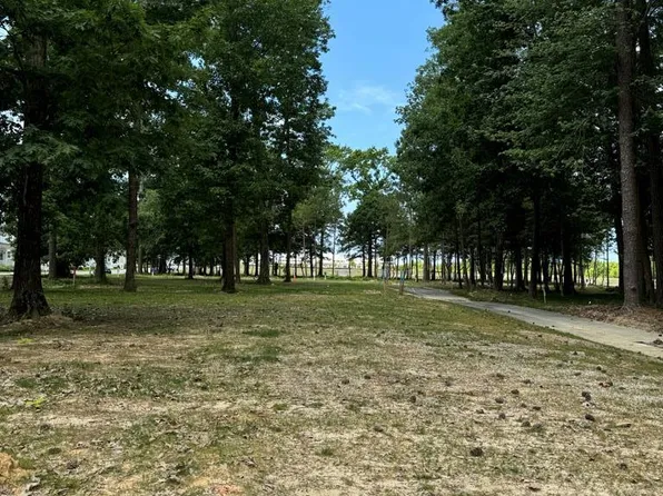 109 William Scott Ln, Cape Charles, VA 23310