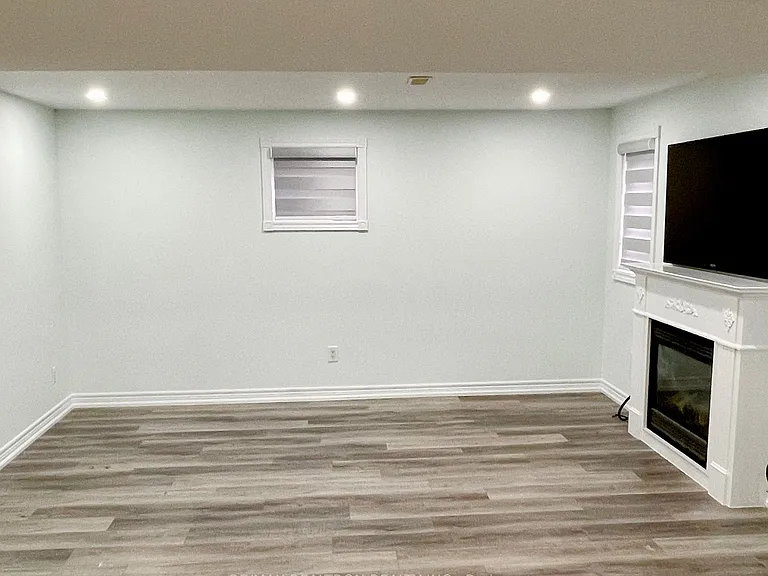 57 Buena Vista Dr — Photo 4