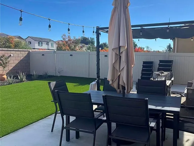 32904 Earlsburn Cir — Photo 15