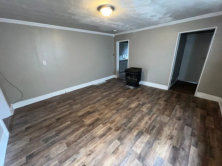 338-340 N Garfield Ave #1 — Photo 9