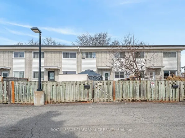 2642 Moncton Rd #A, Ottawa, ON K2B 7W1