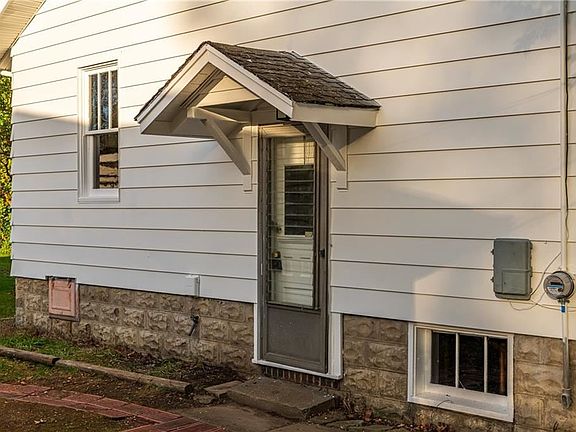4th image of 167 E Tibbitts St