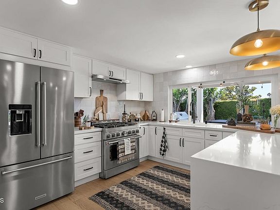 2nd image of 646 Pinehurst Ave