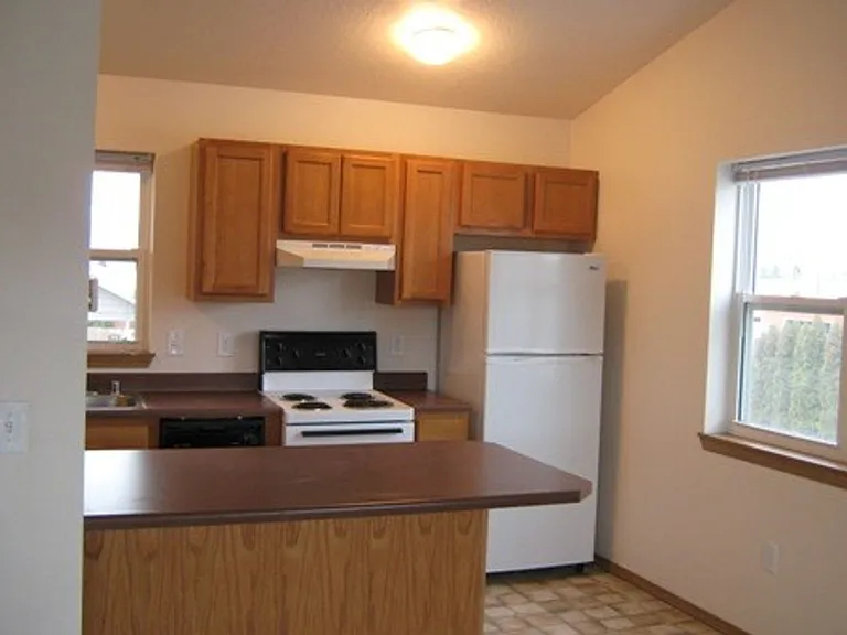 1101 N Russell St #301 — Photo 5