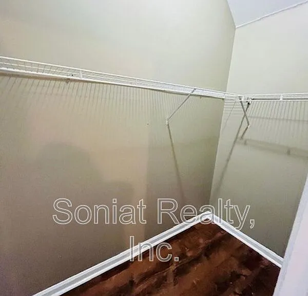 2645 N Galvez St — Photo 6