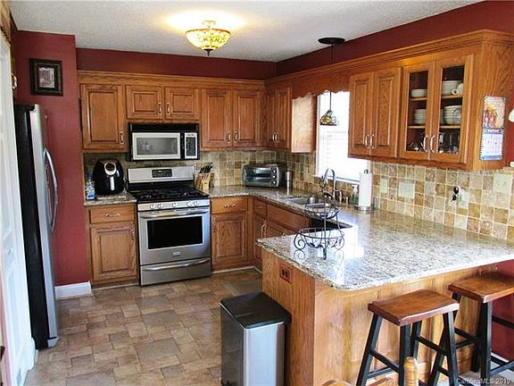 4th image of 4318 Briarcliff Dr