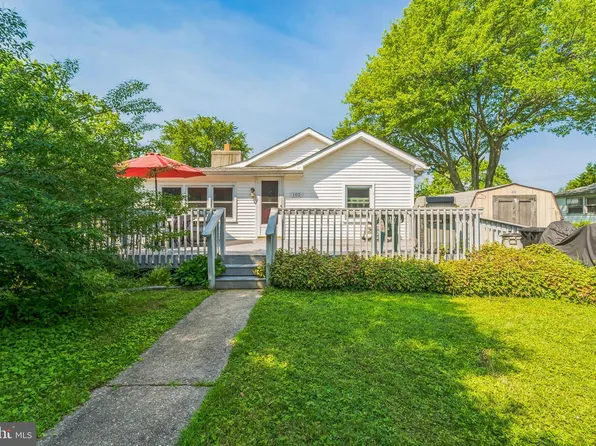 102 Bay Ct, Baltimore, MD 21220