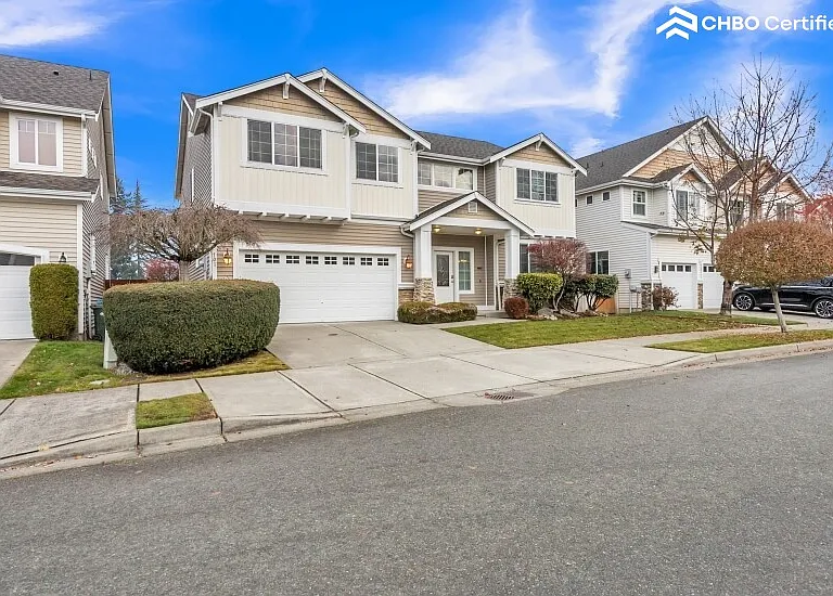Puyallup South Hill Furnished Home View