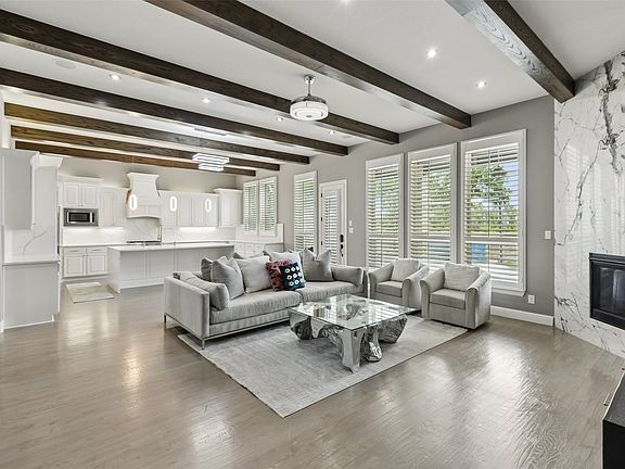 5th image of 412 Winding Ridge Trl