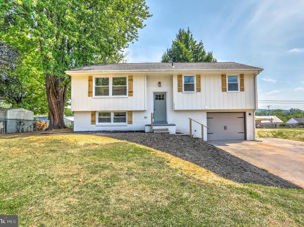 1419 N Reading Rd, Stevens, PA 17578