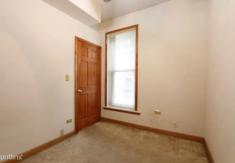 1257 W Flournoy St #2F — Photo 15