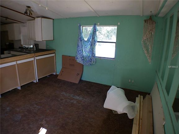 3rd image of 10924 Country Haven Dr