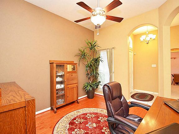 5th image of 3502 Pecan Mill Dr