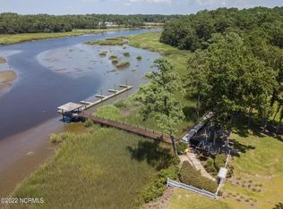 9294 Devaun Pointe Cir SW, Calabash, NC 28467