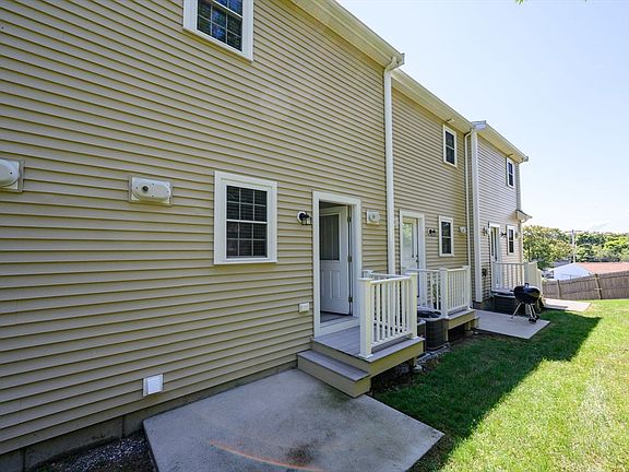 4th image of 1148 Bedford St
