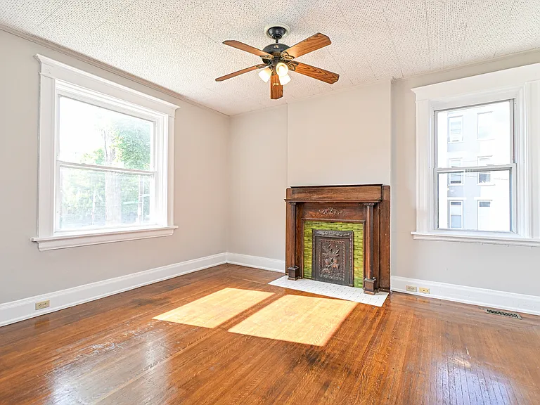 3280 Jefferson Ave #1 — Photo 2