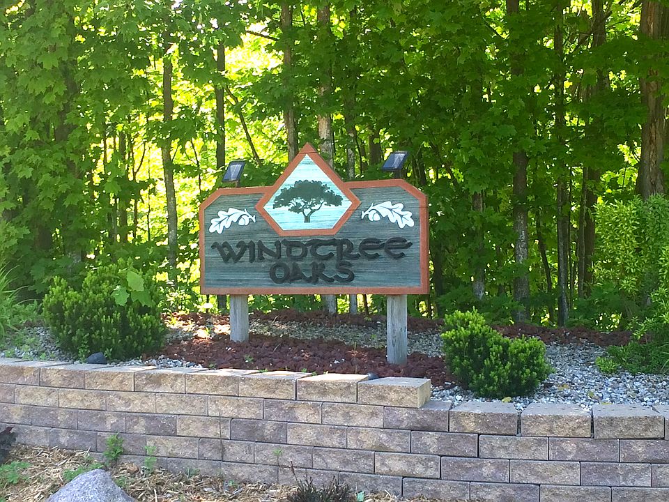 2nd image of Windtree Ln