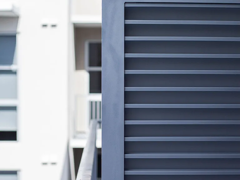 850 Living — Photo 26