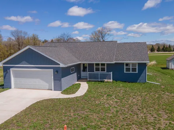 294 Jasmine Dr, Berlin, WI 54923