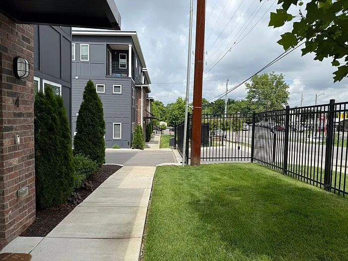 102 Duke St #3 — Photo 3