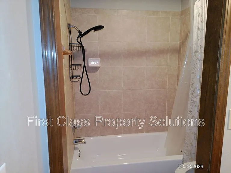 1406 Mary Lee Ln — Photo 9