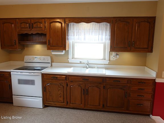 2nd image of 3503 Fernheather Dr