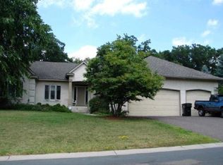 2423 Montana Ave E, Maplewood, MN 55119