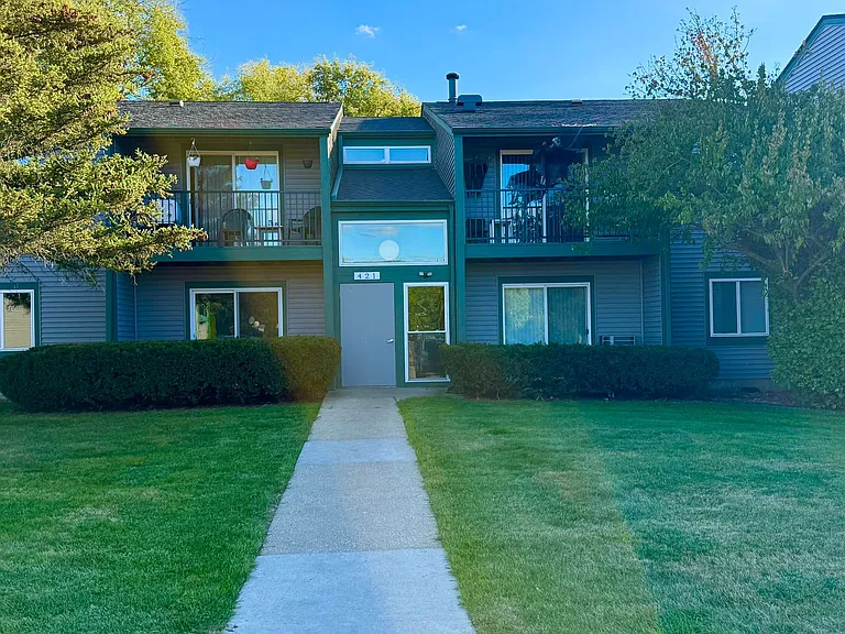 Elkhorn Village Apartments | 1 & 2 Bedroom Apartments in Elkhorn, WI Heat Included — Photo 56