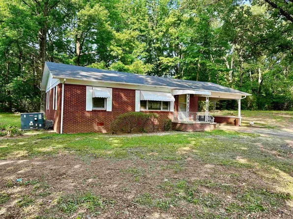 36 & 38 Dyer Hwy, Trenton, TN 38382