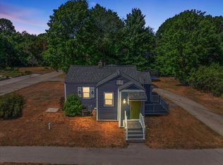 2087 W 32nd St, Holland, MI 49423