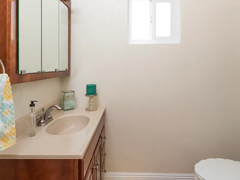 3843 Riviera Dr — Photo 25