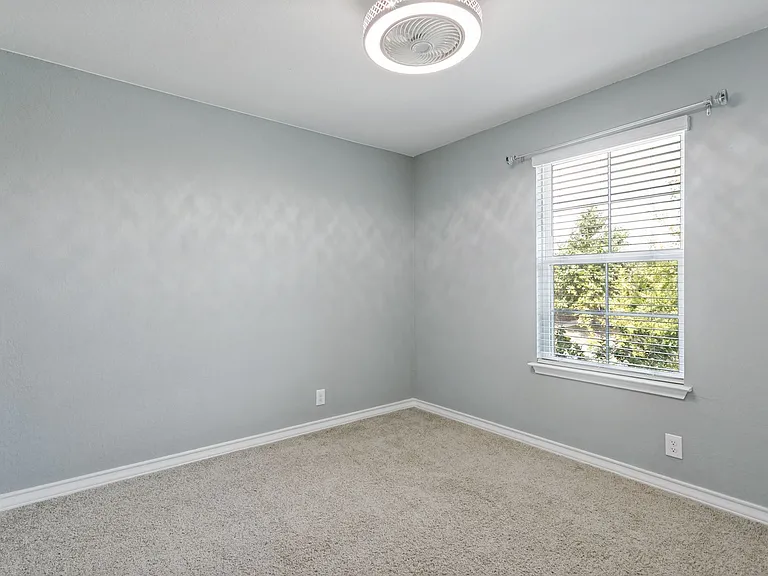 9908 Bratten Rise — Photo 19