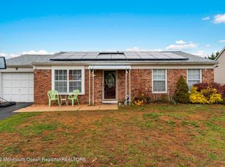 6 Compass Ln, Barnegat, NJ 08005