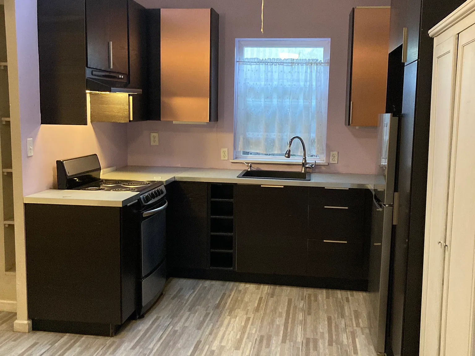 1 bed, 520 sqft, $1,920 — Photo 3