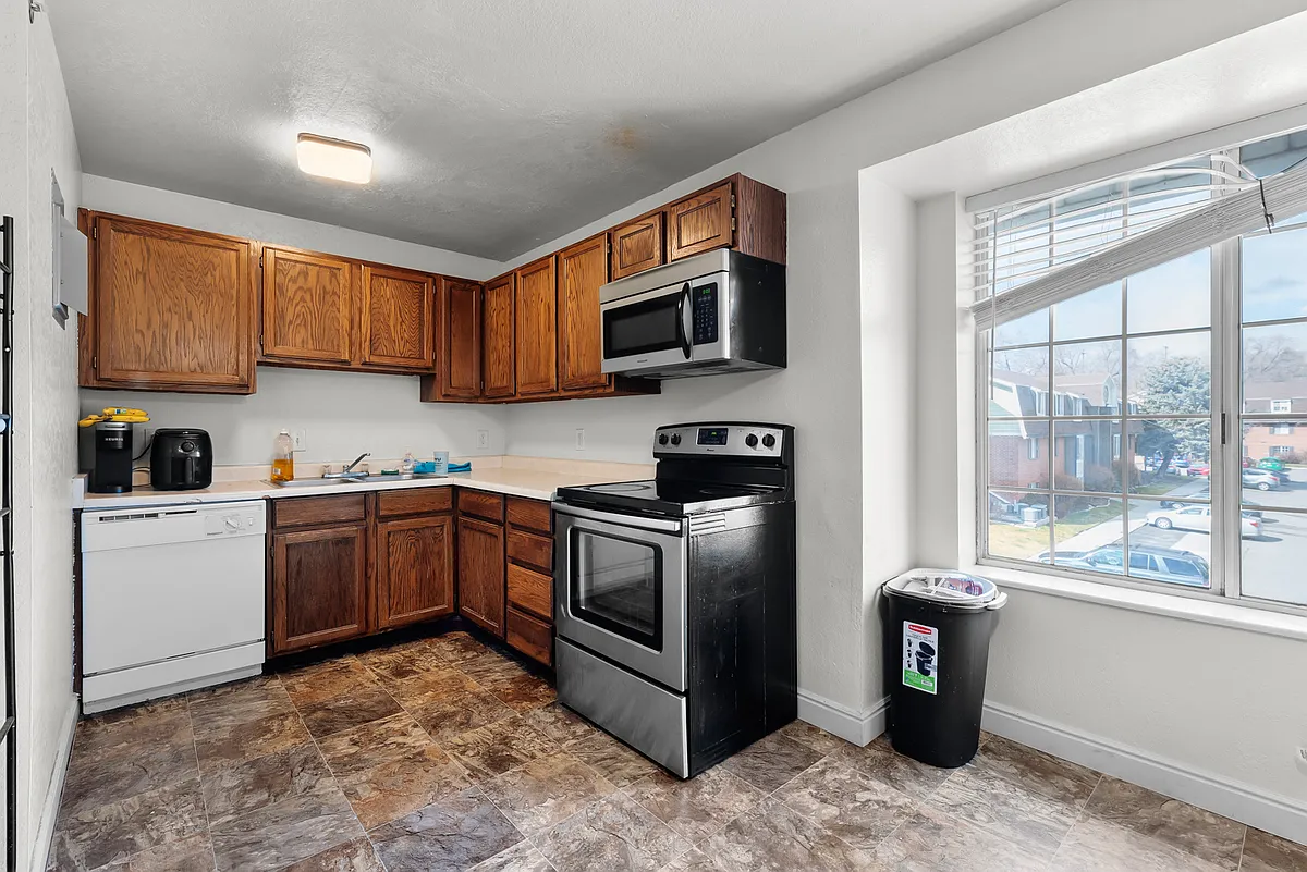 Building Photo - 724 W 1720 N #308
