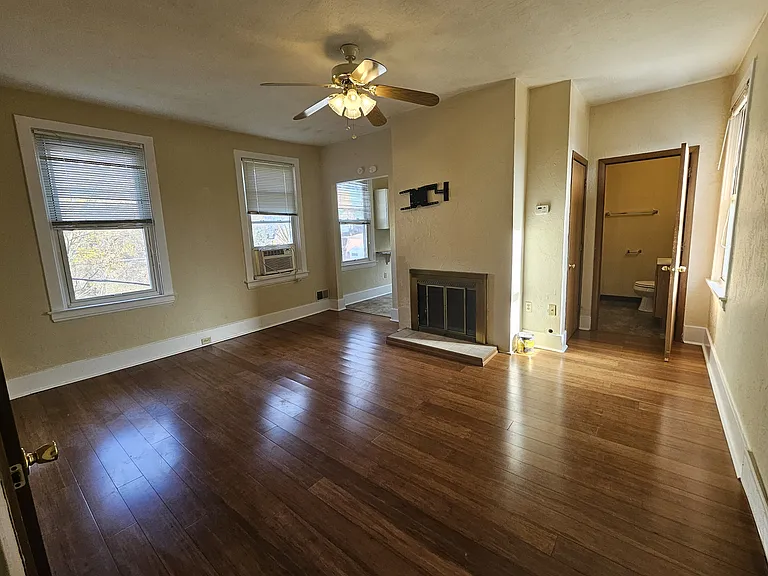 201 Amabell St #2F — Photo 13