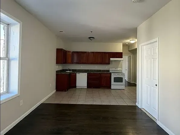 79-83 Tillinghast St, Newark, NJ