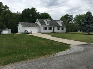 5051 Rainbow Dr, Delta, OH 43515