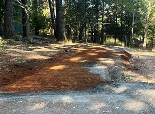 328 Hamilton Ave, Cave Junction, OR 97523