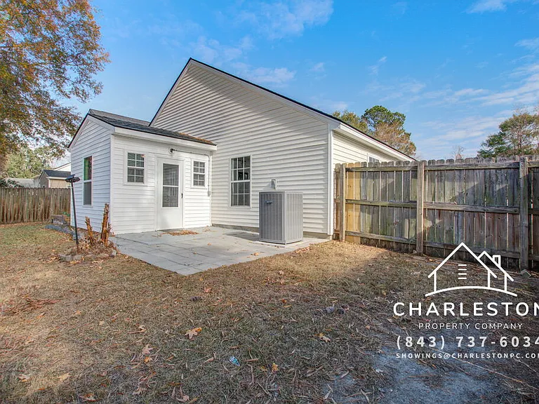 8637 Chloe Ln — Photo 24