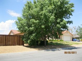 16254 Pauhaska Rd, Apple Valley, CA 92307