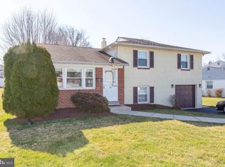 118 Pennburn Rd, Norristown, PA 19403