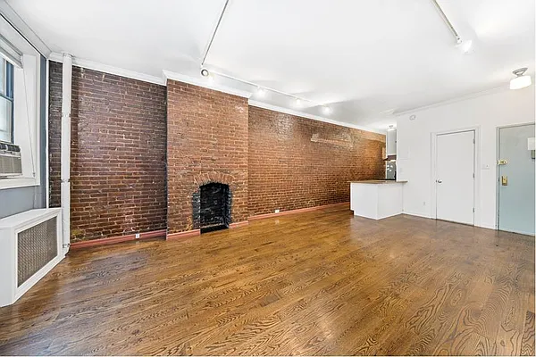 Rented by Douglas Elliman | media 9